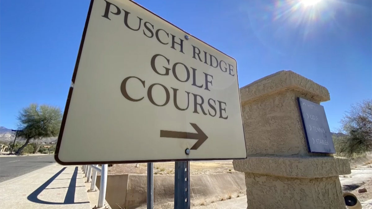 Pusch Ridge Golf Course sign closeup