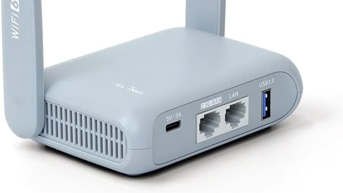 Piggyback on public networks safely with this pocket router.