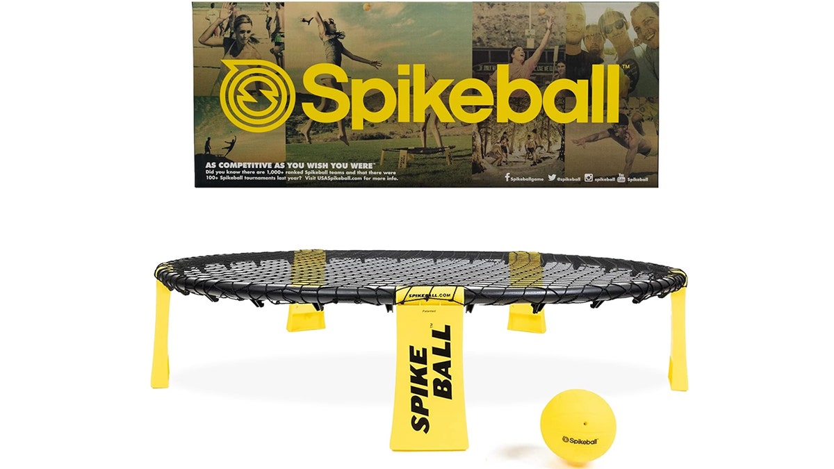 Spikeball-Spielausrüstung-Amazon-Ecomm-Sommer