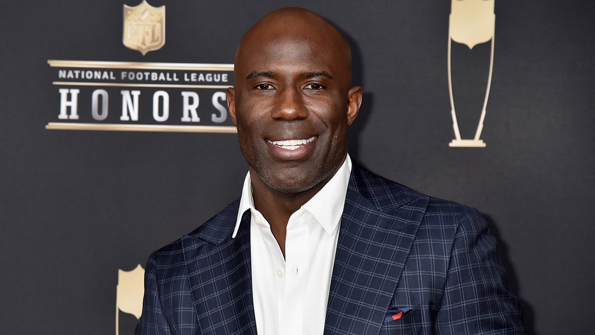 Terrell Davis en la alfombra roja