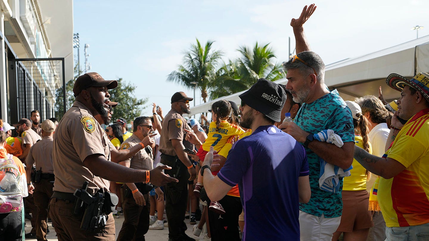 Chaos at Copa América Final: Fans Rush Gates, Delaying Kickoff