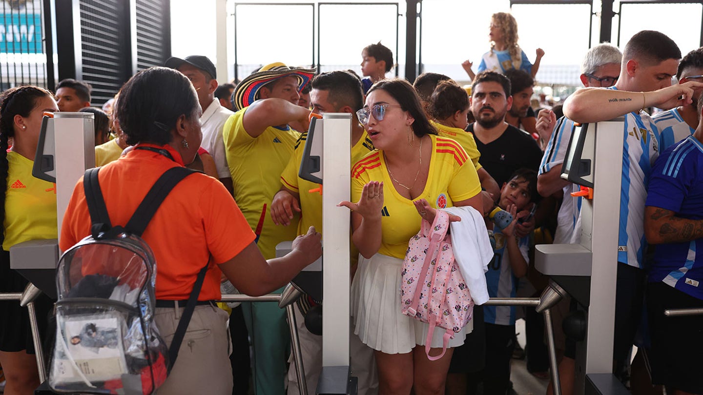 Copa América Final Chaos: Fans Rush Gates, Delaying Match Start