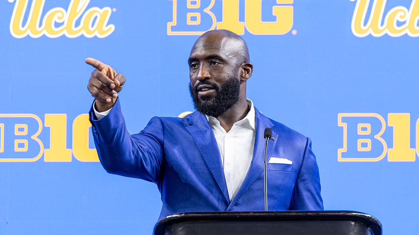 UCLA Head Coach DeShaun Foster's Awkward Big Ten Media Day Appearance Goes Viral