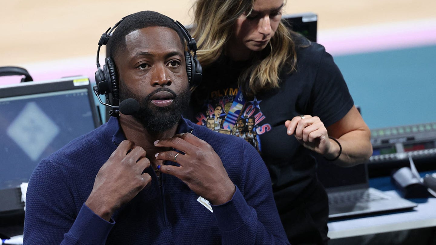 Dwyane Wade Raises Eyebrows with Pronoun Joke During USA Basketball Game