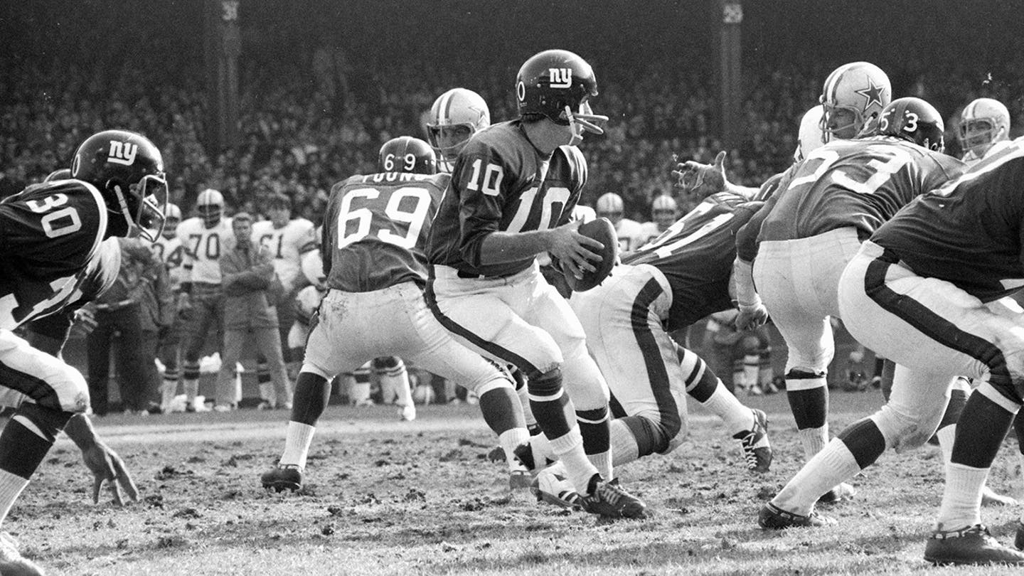 Greg Larson, Former NFL Offensive Lineman with the Giants, Dies at 84