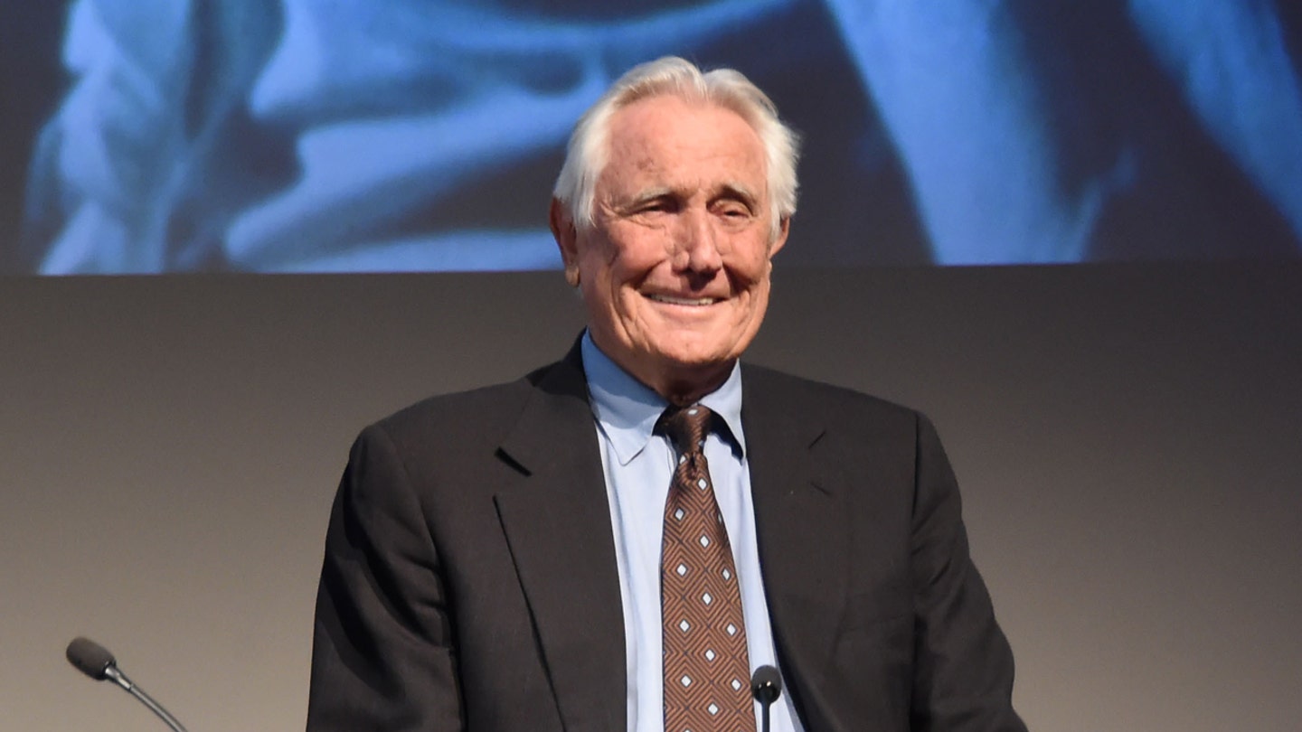 George Lazenby, Former James Bond Actor, Announces Retirement