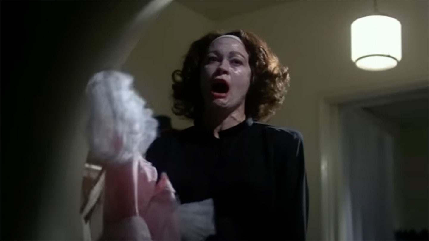 Mommie Dearest Faye Dunaway 02