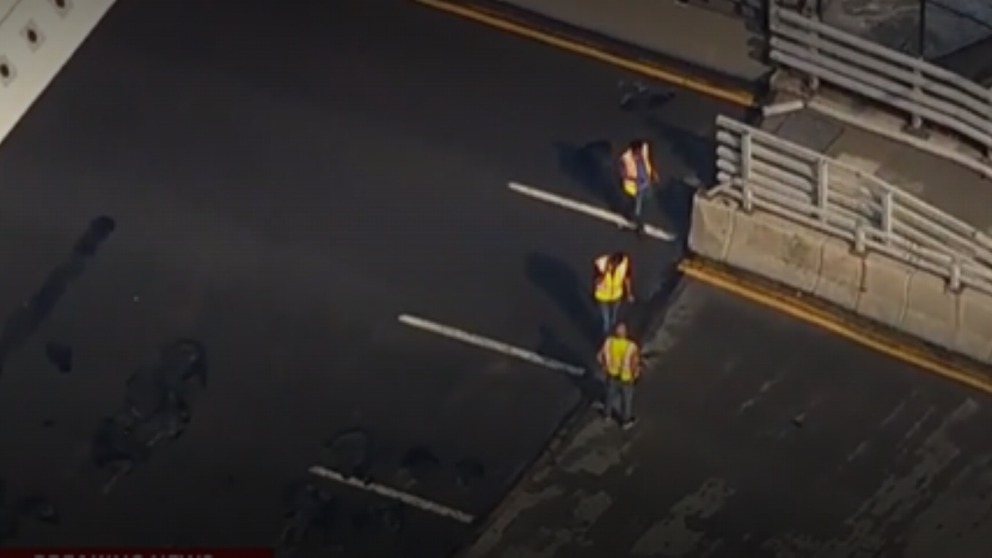 New York City Bridge Stuck Open Due to Overheating