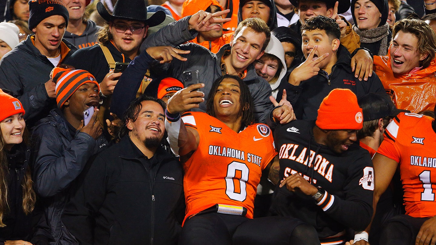 Oklahoma State Doesn't Suspend Running Back Ollie Gordon II After DUI Arrest