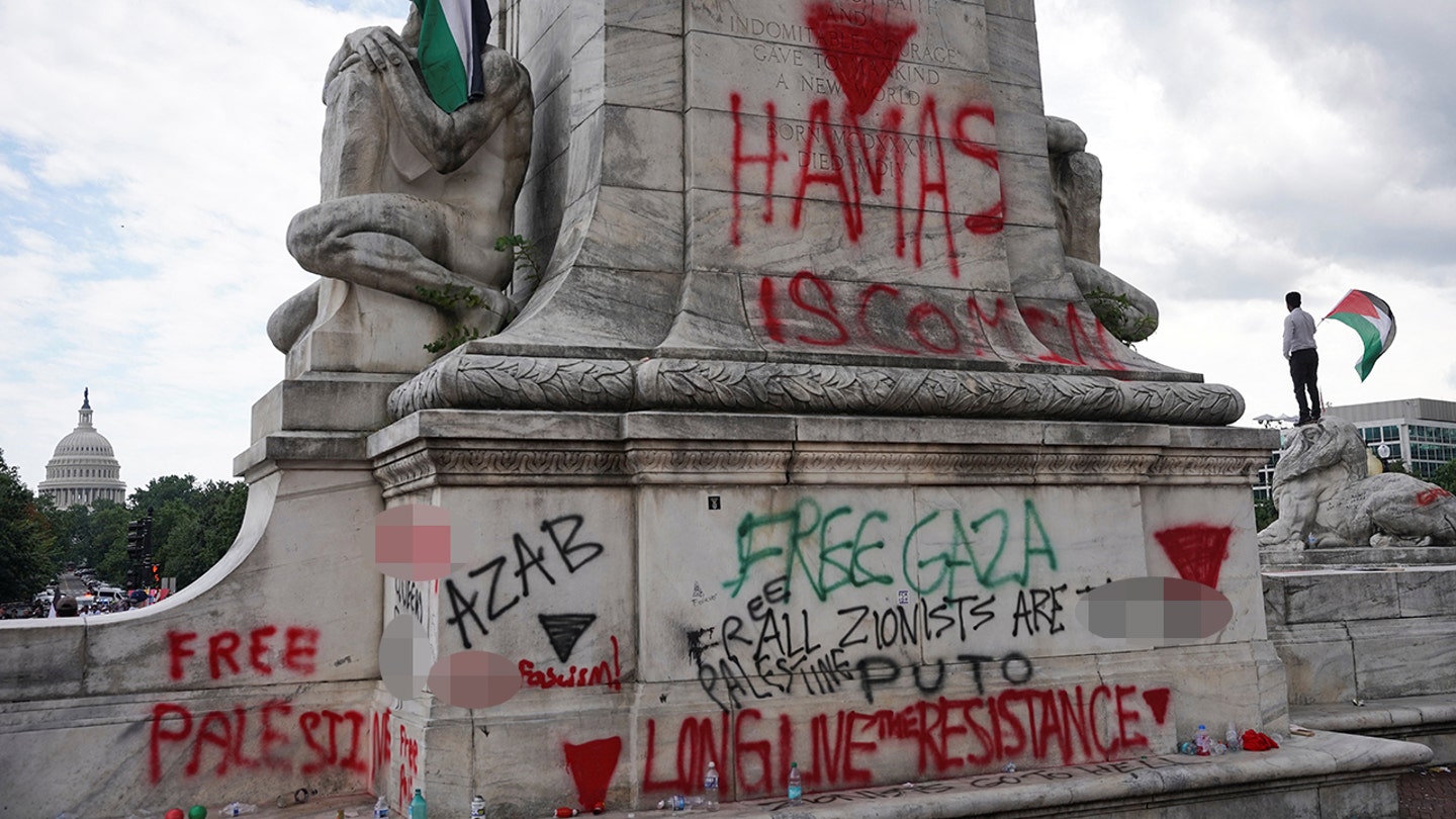 Anti-Israel Protesters Split on Vandalism, Violence in DC