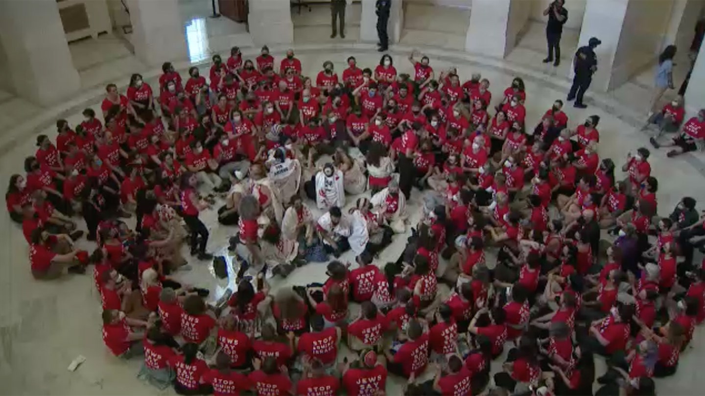 Anti-Israel Protesters Disrupt Cannon Building in Support of Palestine