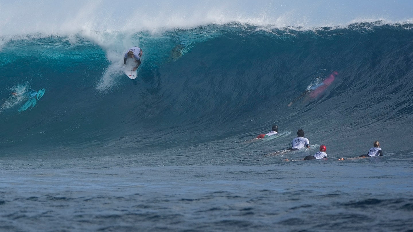 Teahupo'o's Waves Prepare for Epic Stage in 2024 Paris Olympics