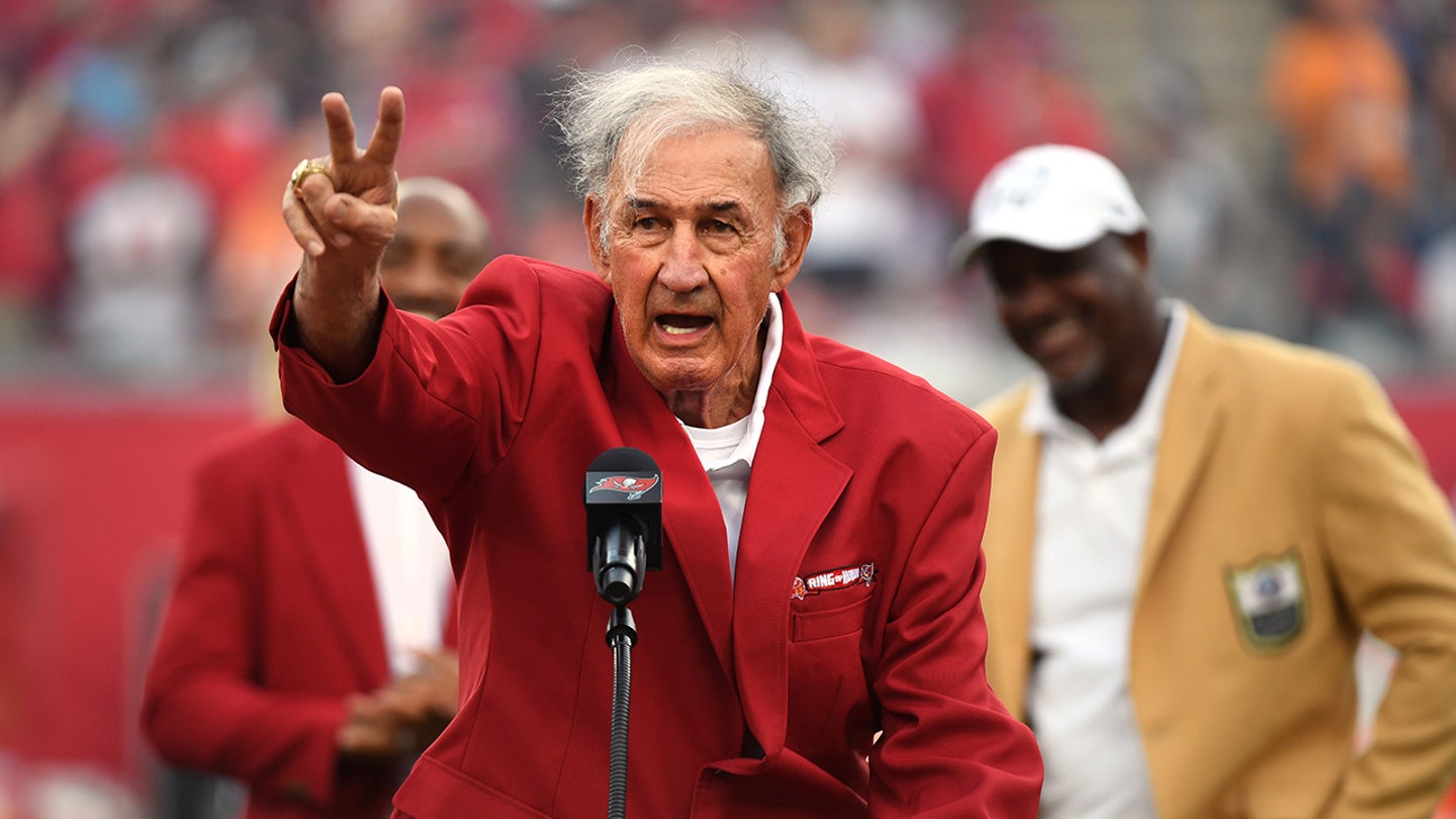 Coaching Legend Monte Kiffin, Father of Lane Kiffin, Passes Away at 84