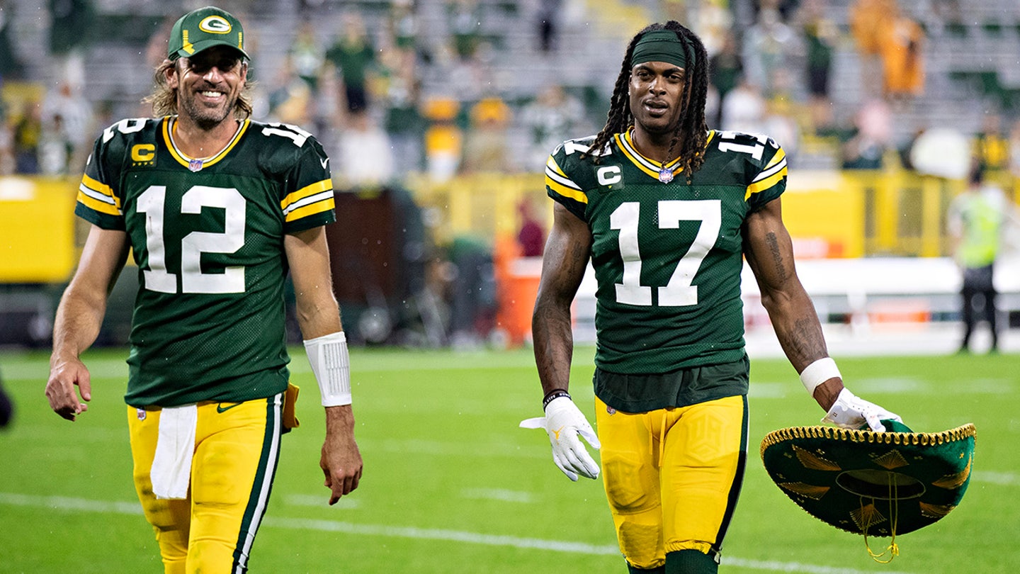 Rodgers Drops Hint of Davante Adams Reunion in Jets