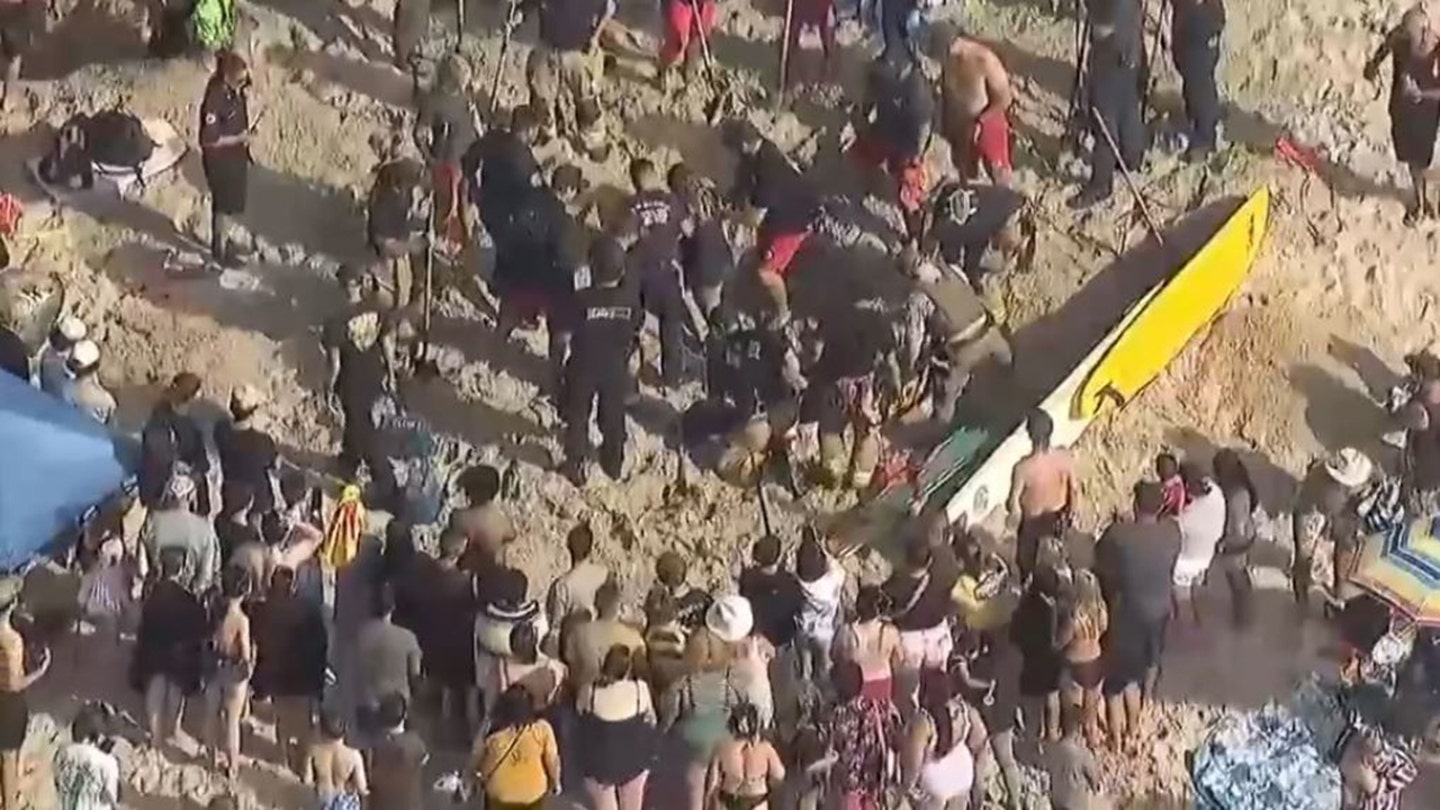 Teen Girl Rescued from Collapsed Sand Hole at San Diego Beach