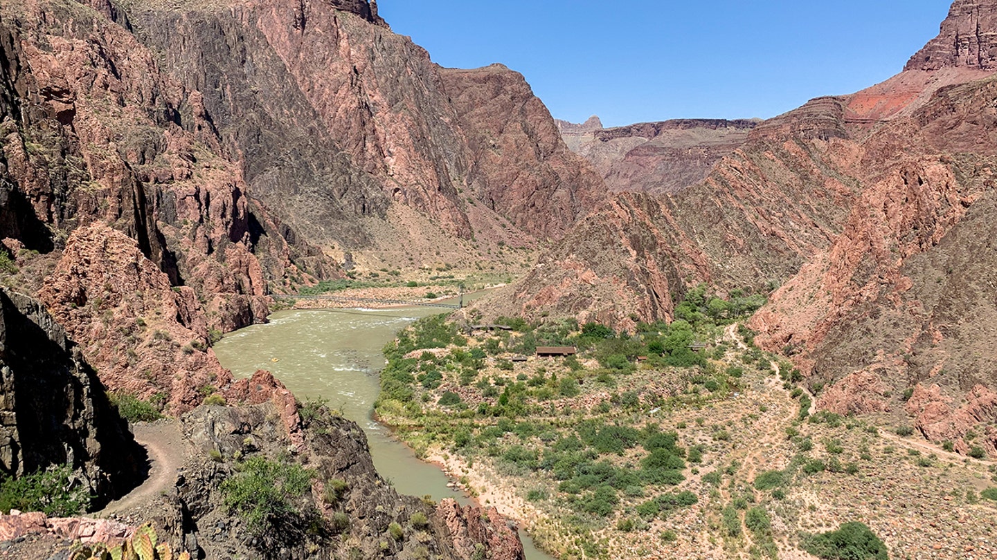 Hiker Collapses and Dies on Grand Canyon Trail Amid Extreme Heat Warning