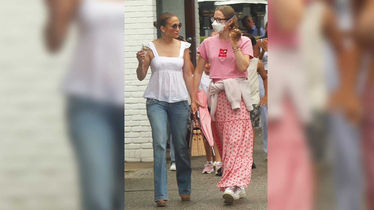 Jennifer Lopez and Ben Affleck's Relationship at Crossroads Amidst Rumors of Marital Trouble