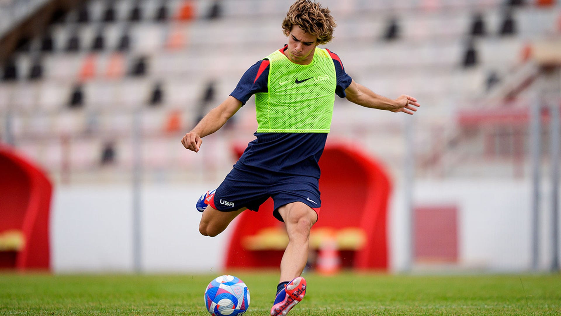 Benjamin Cremaschi in camp