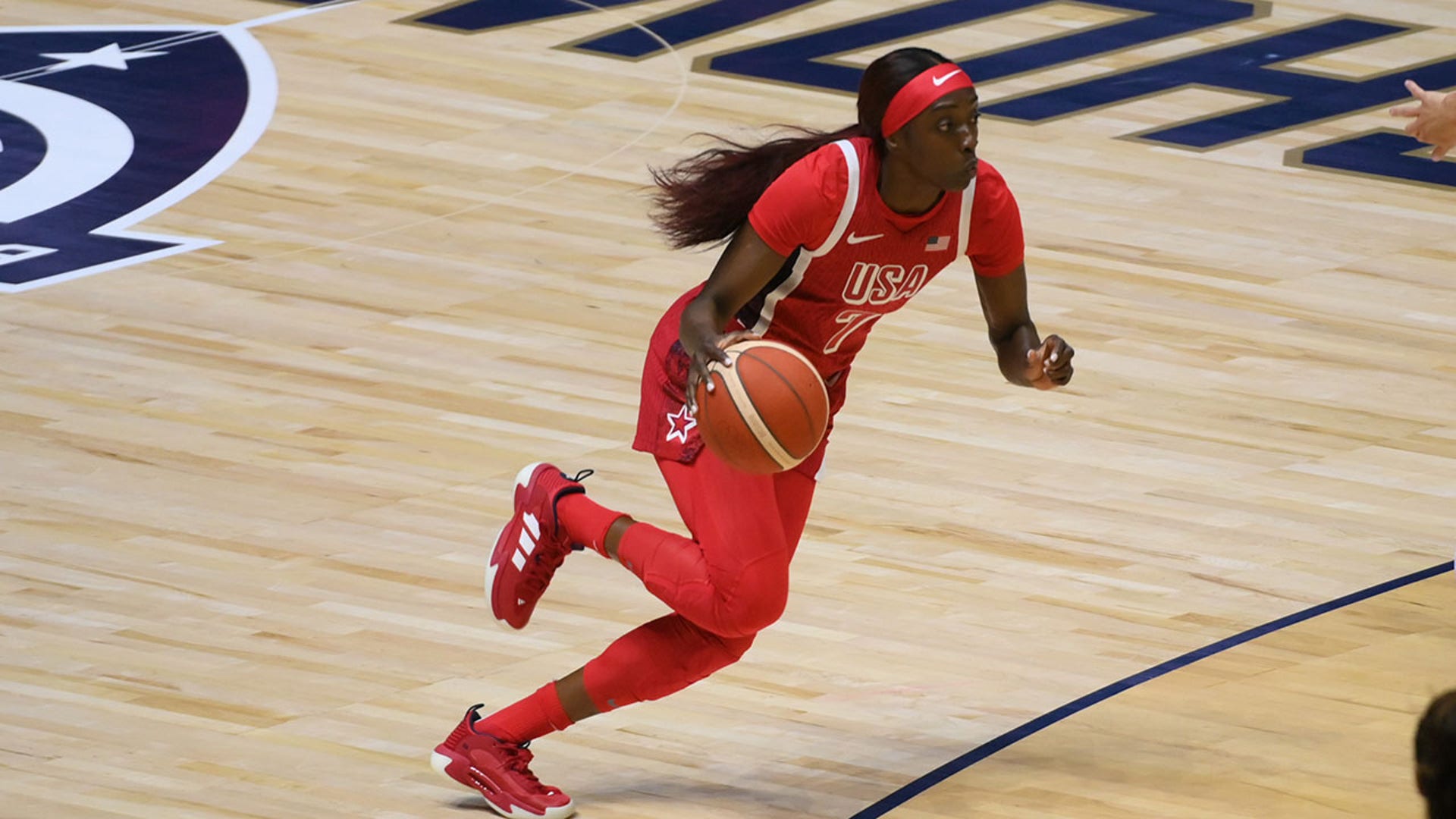 Kahleah Copper dribbles