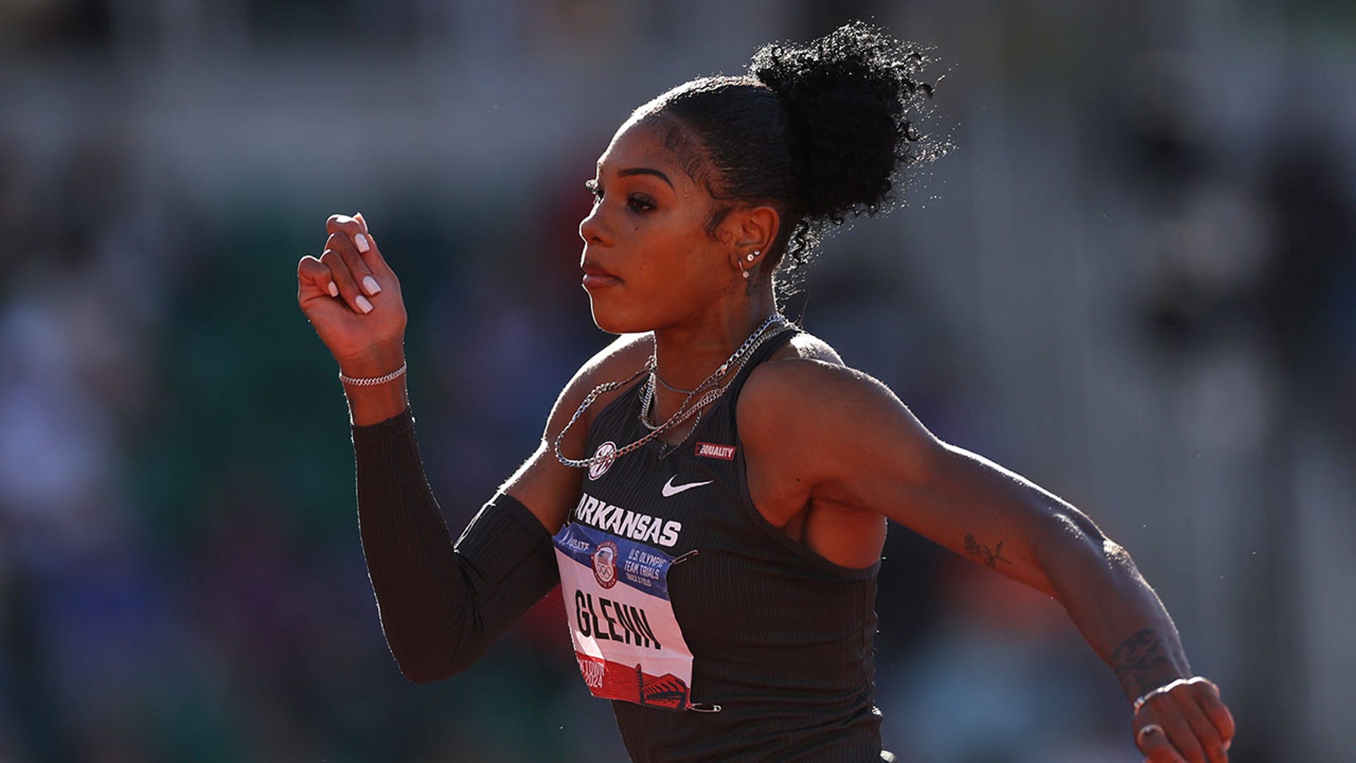 Rachel Glenn in action