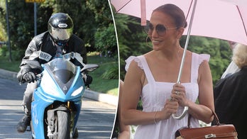 Jennifer Lopez, Ben Affleck appear to be living separate lives on wedding anniversary as divorce rumors spike