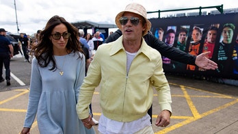 Brad Pitt, Angelina Jolie split: 'Fight Club' actor free to marry new girlfriend despite not being divorced