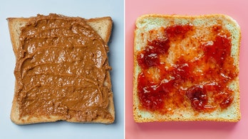 Peanut butter vs. jelly: Dietitians share 'spoonful' of truth about the two spreads