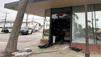 Burglars steal guns from California store after crashing into entrance with stolen car