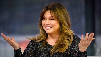 Valerie Bertinelli suffers nasty injury after falling off stage