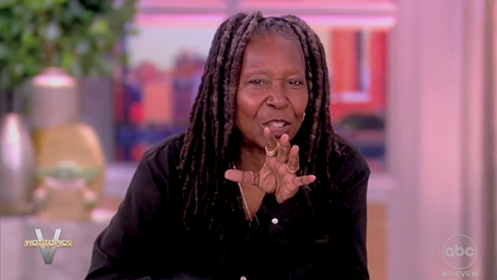 Whoopi Goldberg, copresentadora de "The View", otorga a Biden el estatus de interino