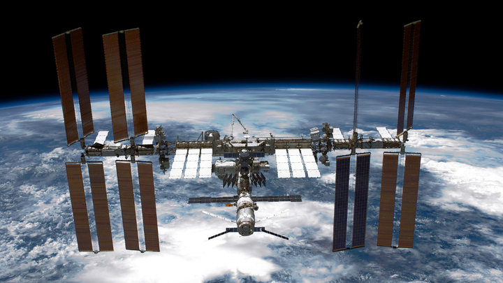 Medical mystery aboard space station forces NASA to bring astronauts home early