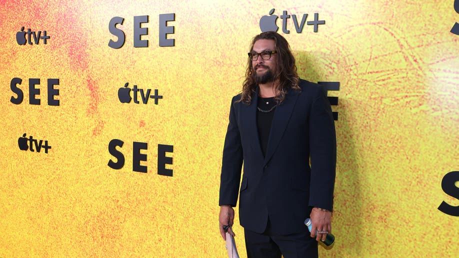 Jason Momoa en el estreno de la tercera temporada de "See