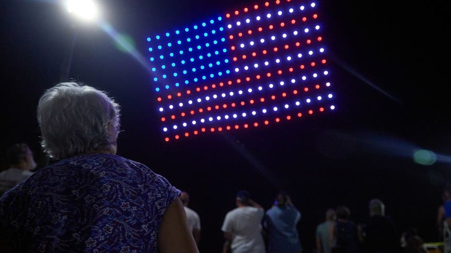 How drone light shows have become a Fourth of July tradition thumbnail