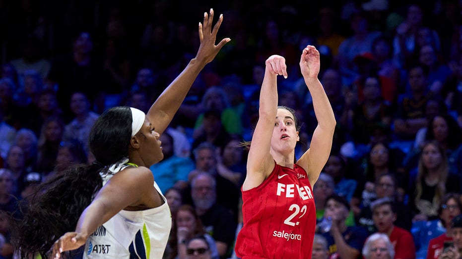Caitlin Clark's shooting prowess the 'antidote' to fans' criticism of women's basketball, Sue Bird says