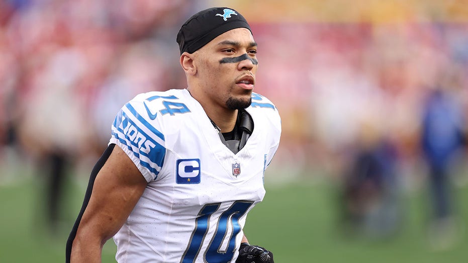 Lions' Amon-Ra St. Brown reveals playing through unreported injury in Netflix docuseries