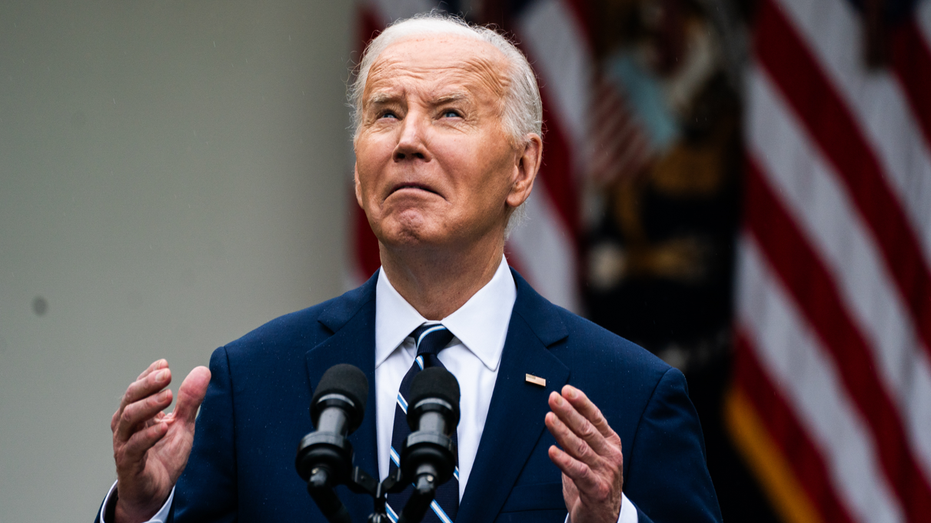 Campaign crisis: Dems who have called Biden to drop out or raised concerns about his health thumbnail
