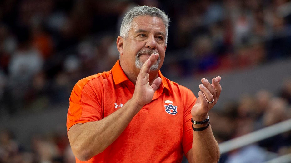 Auburn basketball coach praises Trump's 'courage' after assassination attempt: 'He'd take a bullet for us'