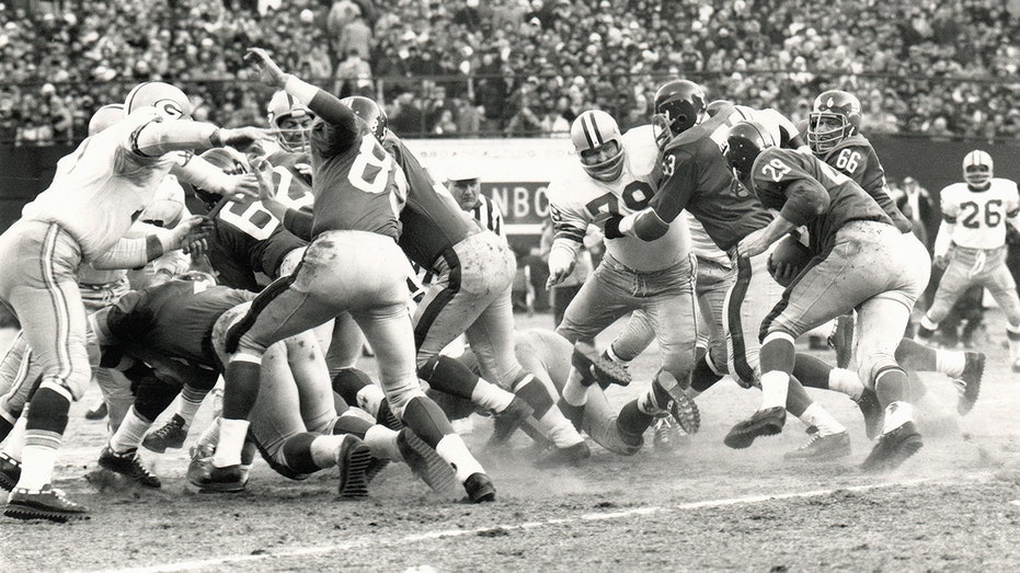 Greg Larson, who played for Giants and earned Pro Bowl nod, dead at 84 thumbnail