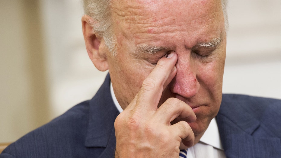 Multiple letters circulating among House Dems calling on Biden to step aside for 2024: sources thumbnail
