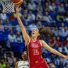 Breanna Stewart en acción