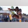 Jeremiah Davis competes