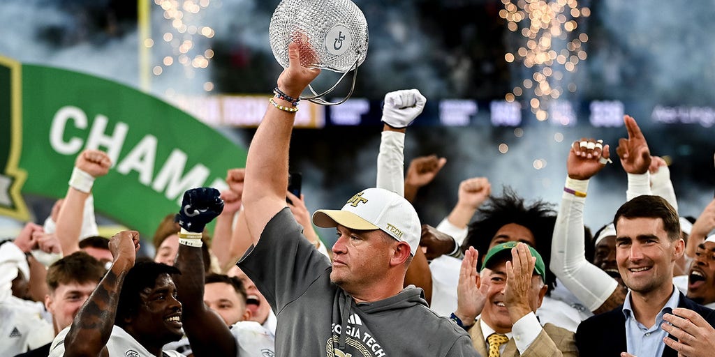 Georgia Tech opens college football season with upset win over 10th-ranked FSU