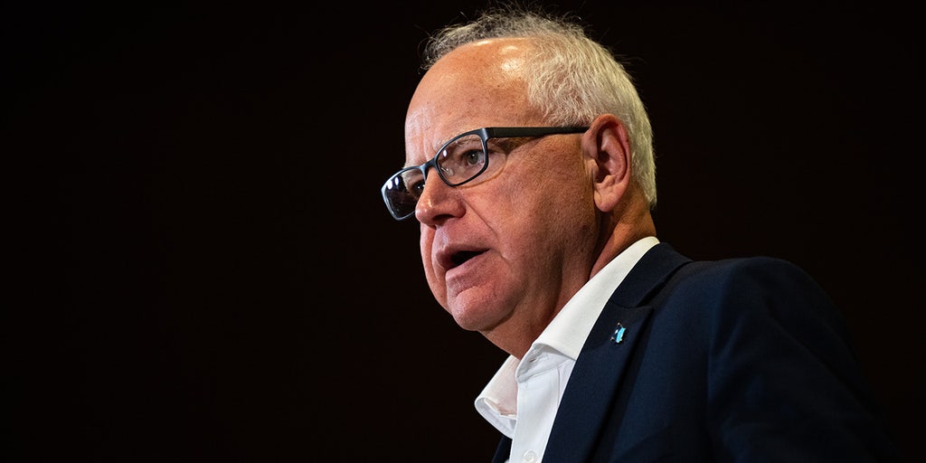 Ex-Vikings player calls Tim Walz 'disgusting, disgrace to football' for letting trans athletes in girls sports