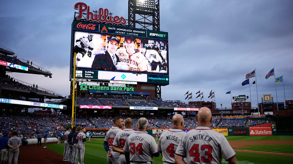 Homenaje a Johnny y Matthew Gaudreau