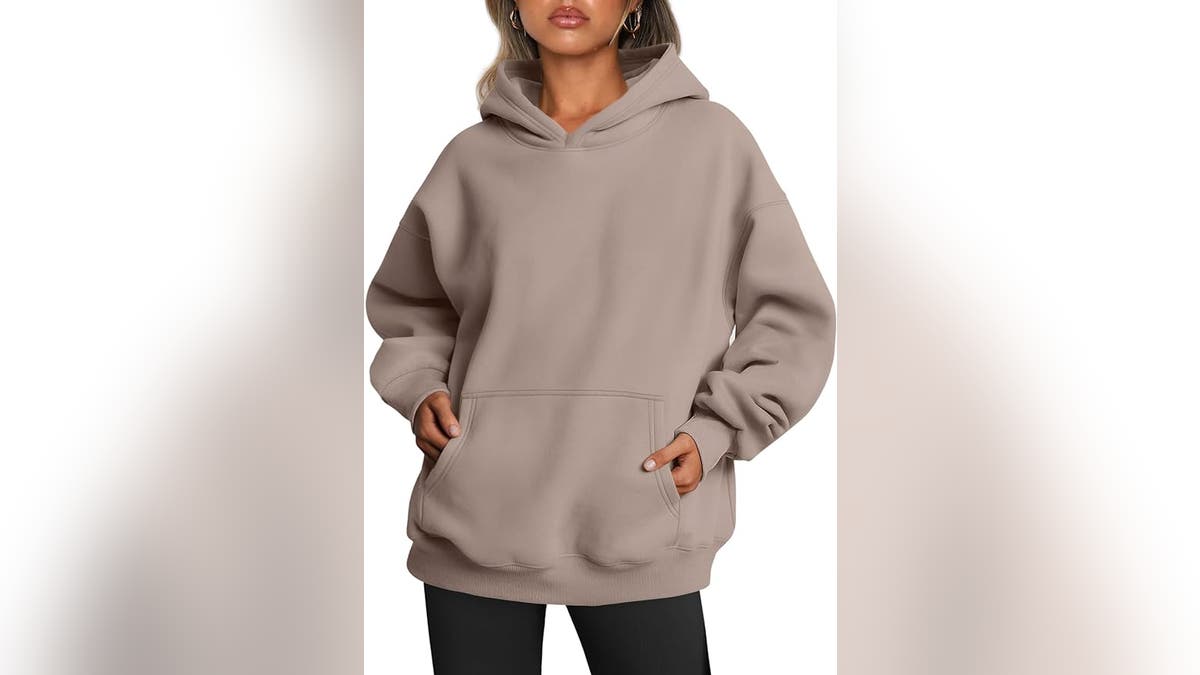 An oversized sweatshirt is warm and comfortable.?