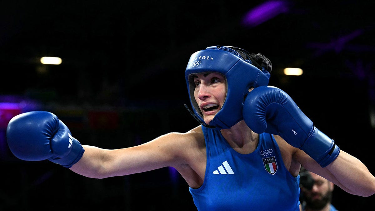 Angela Carini fights