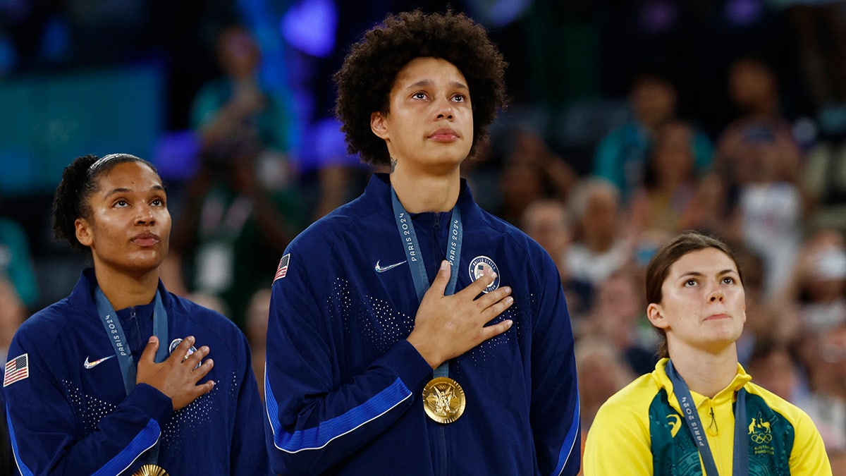 Brittney Griner, Who Once Boycotted National Anthem, Emotional As 'Star ...