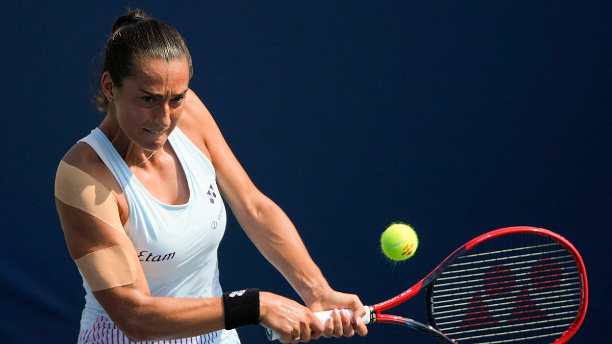 Caroline Garcia in action