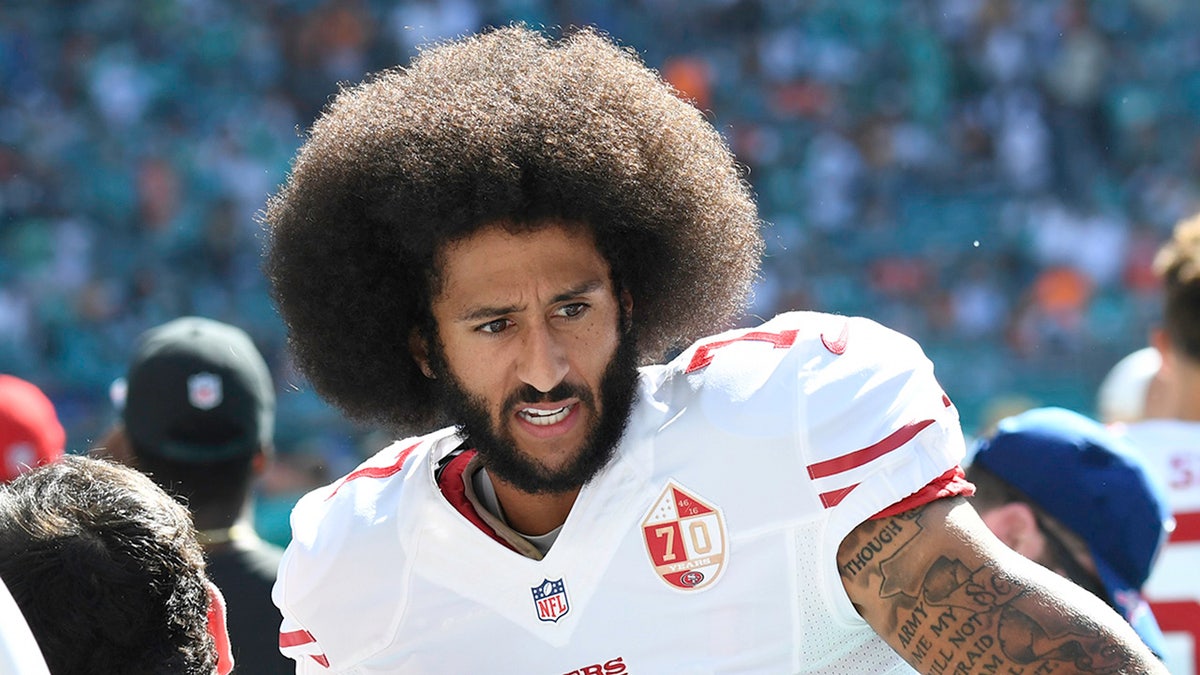 Colin Kaepernick no banco