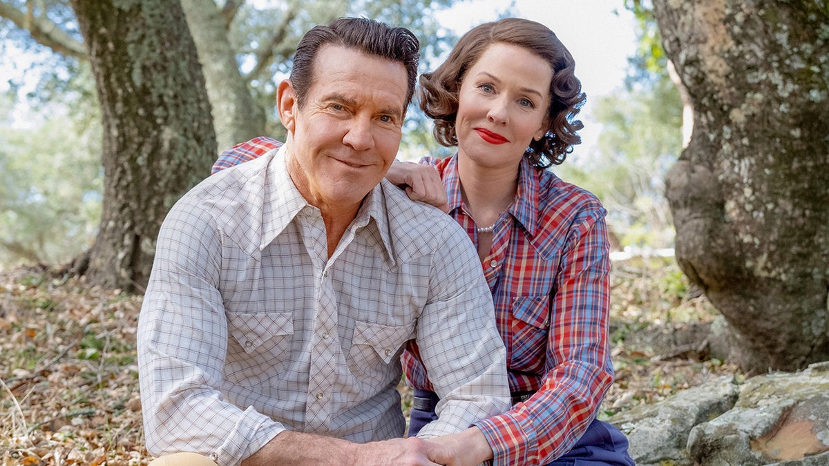 Dennis Quaid y Penelope Ann Miller caracterizados como Ronald Reagan y Nancy Reagan